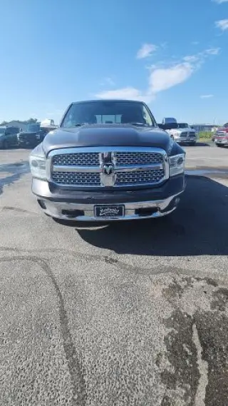 2016 RAM 1500 CREW CAB