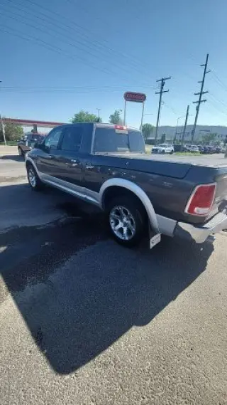 2016 RAM 1500 CREW CAB