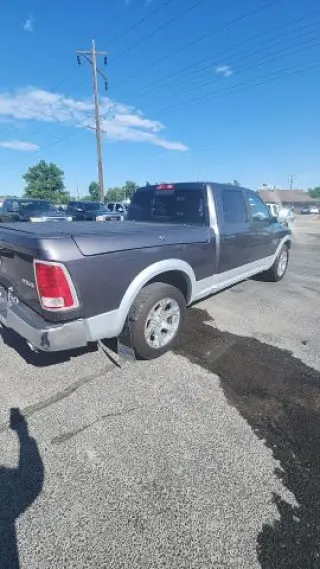 2016 RAM 1500 CREW CAB