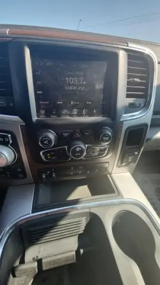 2016 RAM 1500 CREW CAB