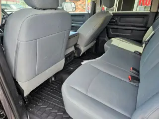 2016 RAM 3500 CREW CAB