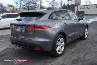 2017 JAGUAR F-PACE