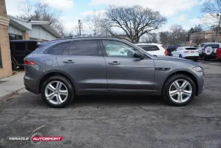2017 JAGUAR F-PACE