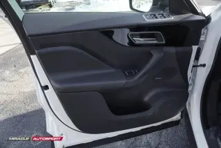 2019 JAGUAR F-PACE