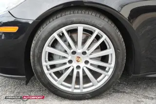 2017 PORSCHE PANAMERA