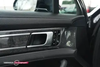 2017 PORSCHE PANAMERA