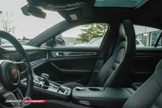2017 PORSCHE PANAMERA