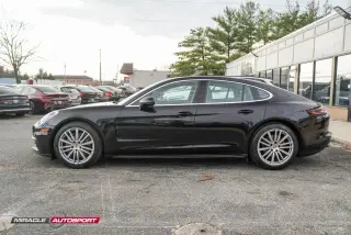 2017 PORSCHE PANAMERA