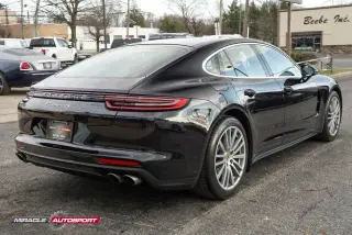 2017 PORSCHE PANAMERA