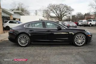 2017 PORSCHE PANAMERA