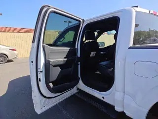 Ford F-150 2023 4x4 Lariat 4dr SuperCrew 5.5 ft. SB