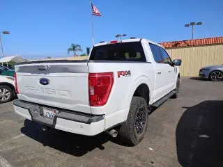 Ford F-150 2023 4x4 Lariat 4dr SuperCrew 5.5 ft. SB