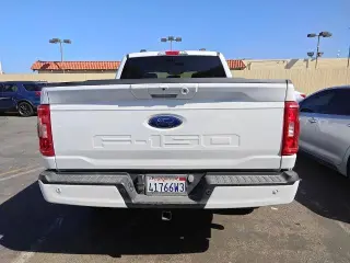 Ford F-150 2023 4x4 Lariat 4dr SuperCrew 5.5 ft. SB