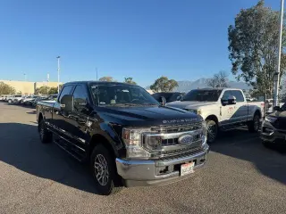 Ford F-250 Super Duty 2022 4x2 Lariat 4dr Crew Cab 6.8 ft. SB Pickup