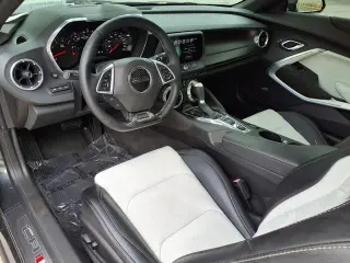Chevrolet Camaro 2017 SS 2dr Coupe w/2SS