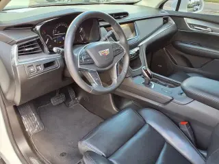 Cadillac XT5 2017 Luxury 4dr SUV
