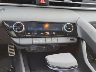 Hyundai ELANTRA 2026 SEL Sport 4dr Sedan