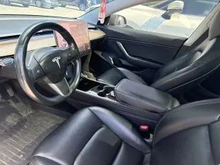 Tesla Model 3 2018 AWD Long Range 4dr Fastback