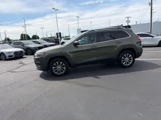 Jeep Cherokee 2019 4x4 Latitude Plus 4dr SUV