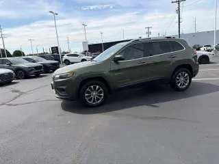 Jeep Cherokee 2019 4x4 Latitude Plus 4dr SUV