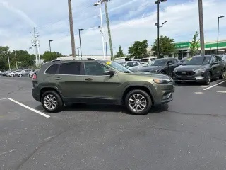 Jeep Cherokee 2019 4x4 Latitude Plus 4dr SUV
