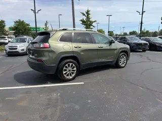 Jeep Cherokee 2019 4x4 Latitude Plus 4dr SUV