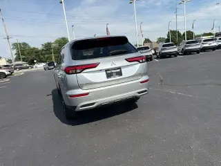 Mitsubishi Outlander 2024 AWD SE 4dr SUV