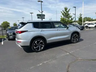 Mitsubishi Outlander 2024 AWD SE 4dr SUV