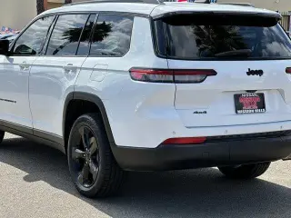 Jeep Grand Cherokee L 2023 4x4 Laredo X 4dr SUV