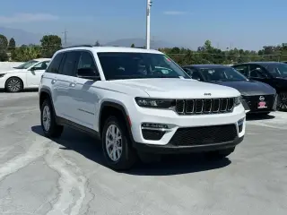 Jeep Grand Cherokee 2022 4x2 Limited 4dr SUV (midyear release)