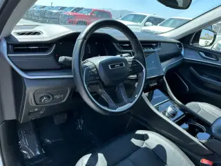 Jeep Grand Cherokee 2022 4x2 Limited 4dr SUV (midyear release)