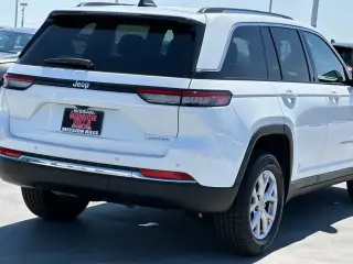 Jeep Grand Cherokee 2022 4x2 Limited 4dr SUV (midyear release)