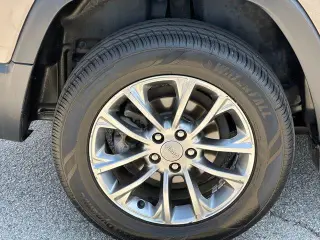 Jeep Cherokee 2021 Latitude Plus 4dr SUV