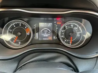 Jeep Cherokee 2021 Latitude Plus 4dr SUV