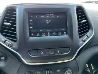 Jeep Cherokee 2021 Latitude Plus 4dr SUV