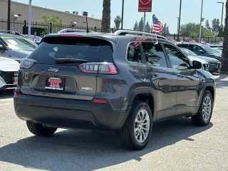 Jeep Cherokee 2021 Latitude Plus 4dr SUV