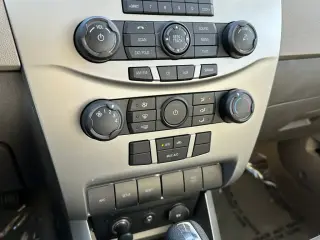 Ford Focus 2009 SE 4dr Sedan