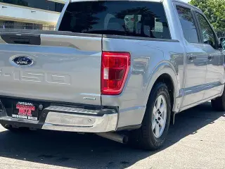 Ford F-150 2023 4x2 XL 4dr SuperCrew 5.5 ft. SB
