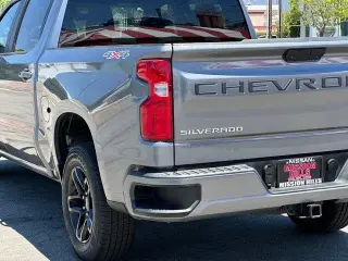 Chevrolet Silverado 1500 Limited 2022 4x4 RST 4dr Crew Cab 5.8 ft. SB