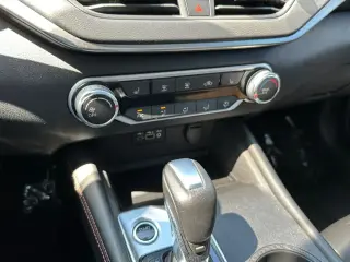 Nissan Altima 2021 2.5 SR 4dr Sedan