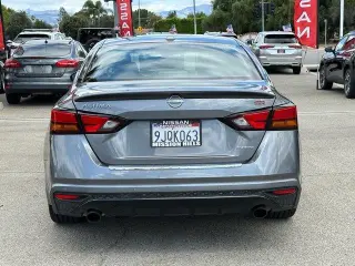 Nissan Altima 2023 2.0 SR 4dr Sedan