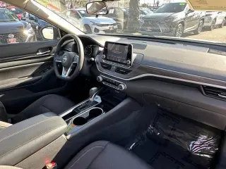 Nissan Altima 2024 2.5 SV 4dr Sedan