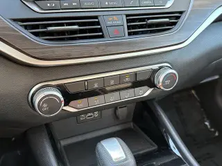 Nissan Altima 2024 2.5 SV 4dr Sedan