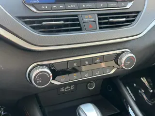 Nissan Altima 2024 2.5 SR 4dr Sedan