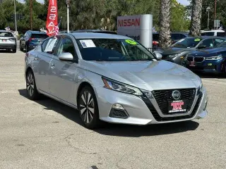 Nissan Altima 2021 2.5 SV 4dr Sedan