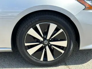Nissan Altima 2021 2.5 SV 4dr Sedan