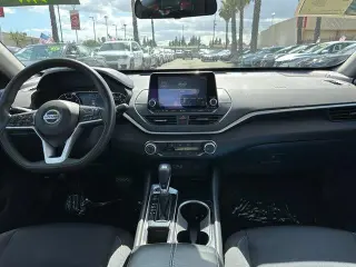 Nissan Altima 2021 2.5 SV 4dr Sedan
