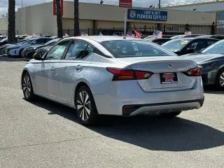 Nissan Altima 2021 2.5 SV 4dr Sedan