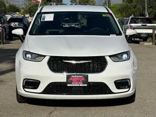 Chrysler Pacifica Plug-In Hybrid 2023 Touring L 4dr Mini-Van
