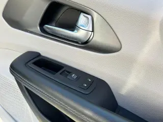 Chrysler Pacifica Plug-In Hybrid 2023 Touring L 4dr Mini-Van